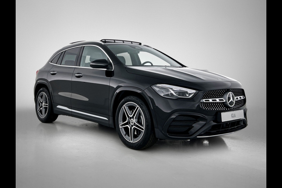 Mercedes-Benz GLA 180 Business Solution AMG | Trekhaak | Advanced Sound System | Multibeam LED | Panoramaschuifdak | Smartphone integratie | EASY PACK achterklep | Keyless-Go comfortpakket |