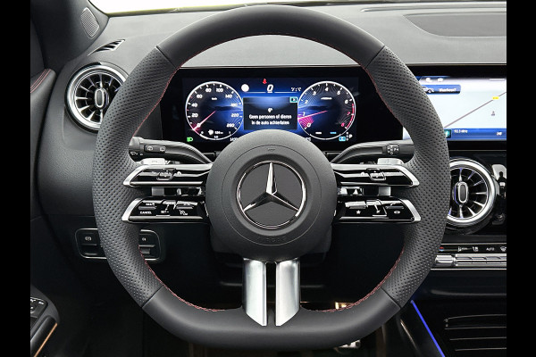 Mercedes-Benz GLA 180 Business Solution AMG | Trekhaak | Advanced Sound System | Multibeam LED | Panoramaschuifdak | Smartphone integratie | EASY PACK achterklep | Keyless-Go comfortpakket |