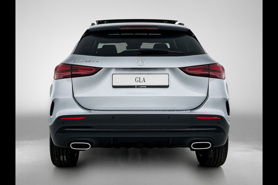 Mercedes-Benz GLA 250 e Business Solution AMG | Trekhaak | Smartphone integratie | Nightpakket | GUARD 360 ° Vehicle protection Plus | MULTIBEAM LED | Keyless-Go comfortpakket | EASY PACK achterklep |