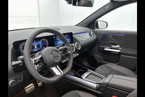 Mercedes-Benz GLA 250 e Business Solution AMG | Trekhaak | Smartphone integratie | Nightpakket | GUARD 360 ° Vehicle protection Plus | MULTIBEAM LED | Keyless-Go comfortpakket | EASY PACK achterklep |