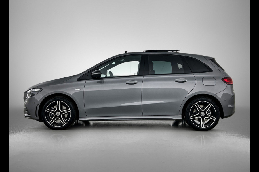 Mercedes-Benz B-Klasse 250 e Business Solution AMG | Trekhaak | Nightpakket | GUARD 360 ° Vehicle protection Plus | Smartphone Integratie | MULTIBEAM LED | Keyless-Go comfortpakket | Panoramaschuifdak |