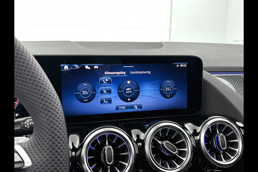 Mercedes-Benz B-Klasse 250 e Business Solution AMG | Trekhaak | Nightpakket | GUARD 360 ° Vehicle protection Plus | Smartphone Integratie | MULTIBEAM LED | Keyless-Go comfortpakket | Panoramaschuifdak |