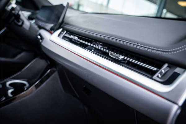 BMW X1 xDrive30e ** Panodak ** Innovation ** Driving Assistant NP 74K ** 1.800kg trekgewicht!