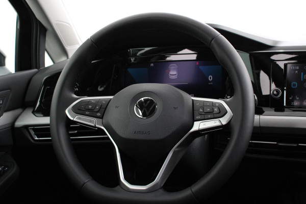 Volkswagen Golf 1.5 TSI 130pk Life Navigatie Climate control Camera Led Parkeer sensoren Virtuel Cockpit Stoel en Stuur verwarming