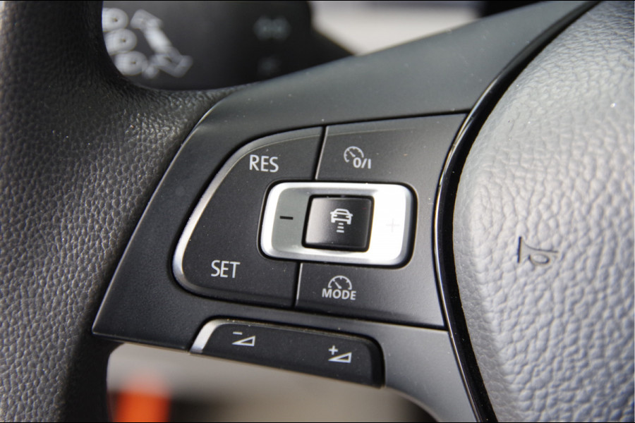 Volkswagen Crafter 2.0 TDI L3H3 140PK LED, ADAPT. CRUISE, CARPLAY, AIRCO, VOORRUIT VERWARMING, NL AUTO, NAP
