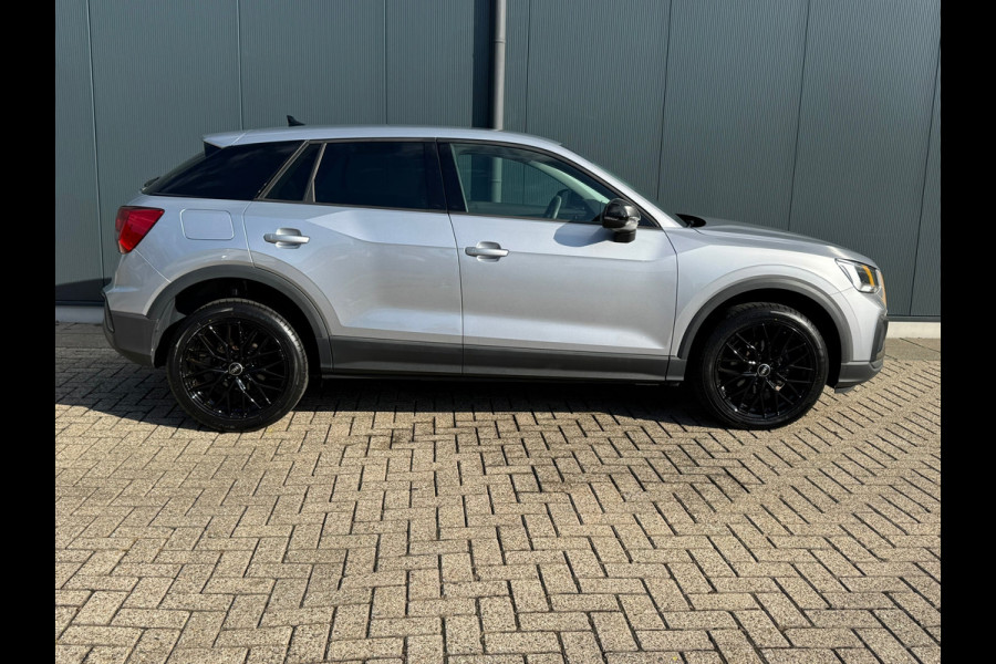 Audi Q2 35 TFSI Pro Line * Navigatie * Cruise Control * Parkeersensoren * 18 inch velgen * Audi Q2 35 TFSI Pro Line * Navigatie * Cruise Control * Parkeersensoren * 18 inch velgen *