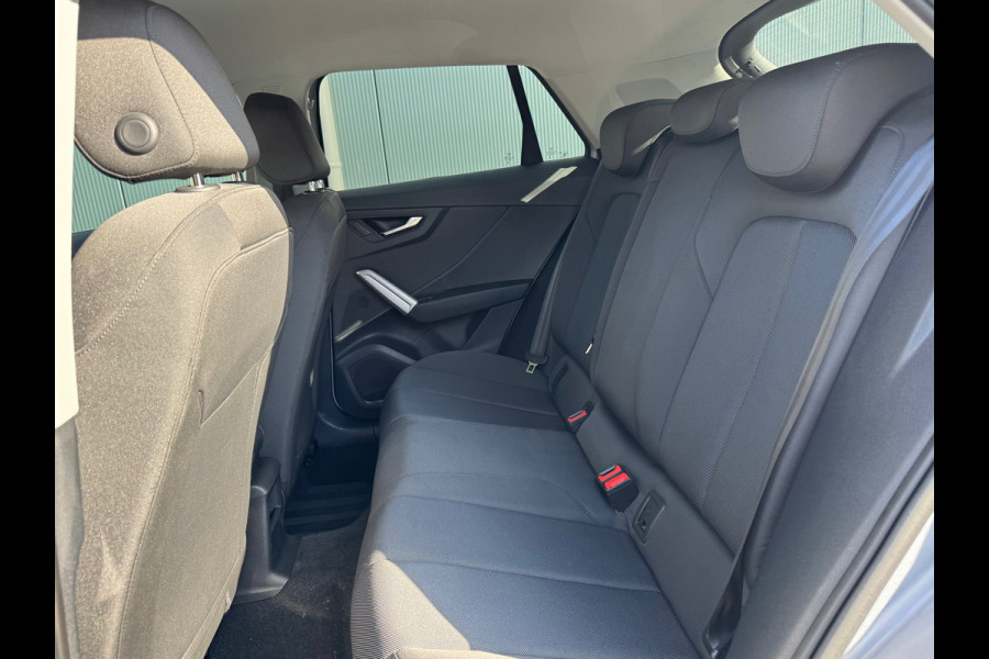 Audi Q2 35 TFSI Pro Line * Navigatie * Cruise Control * Parkeersensoren * 18 inch velgen * Audi Q2 35 TFSI Pro Line * Navigatie * Cruise Control * Parkeersensoren * 18 inch velgen *