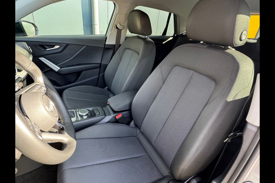 Audi Q2 35 TFSI Pro Line * Navigatie * Cruise Control * Parkeersensoren * 18 inch velgen * Audi Q2 35 TFSI Pro Line * Navigatie * Cruise Control * Parkeersensoren * 18 inch velgen *