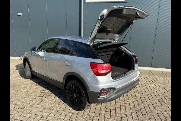 Audi Q2 35 TFSI Pro Line * Navigatie * Cruise Control * Parkeersensoren * 18 inch velgen * Audi Q2 35 TFSI Pro Line * Navigatie * Cruise Control * Parkeersensoren * 18 inch velgen *