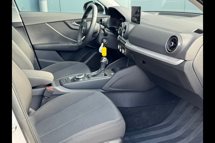 Audi Q2 35 TFSI Pro Line * Navigatie * Cruise Control * Parkeersensoren * 18 inch velgen * Audi Q2 35 TFSI Pro Line * Navigatie * Cruise Control * Parkeersensoren * 18 inch velgen *