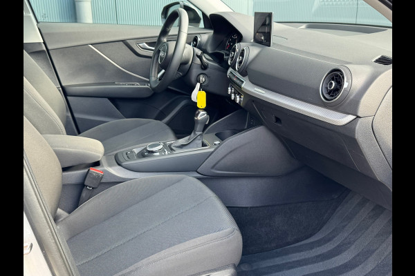 Audi Q2 35 TFSI Pro Line * Navigatie * Cruise Control * Parkeersensoren * 18 inch velgen * Audi Q2 35 TFSI Pro Line * Navigatie * Cruise Control * Parkeersensoren * 18 inch velgen *