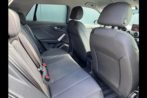 Audi Q2 35 TFSI Pro Line * Navigatie * Cruise Control * Parkeersensoren * 18 inch velgen * Audi Q2 35 TFSI Pro Line * Navigatie * Cruise Control * Parkeersensoren * 18 inch velgen *