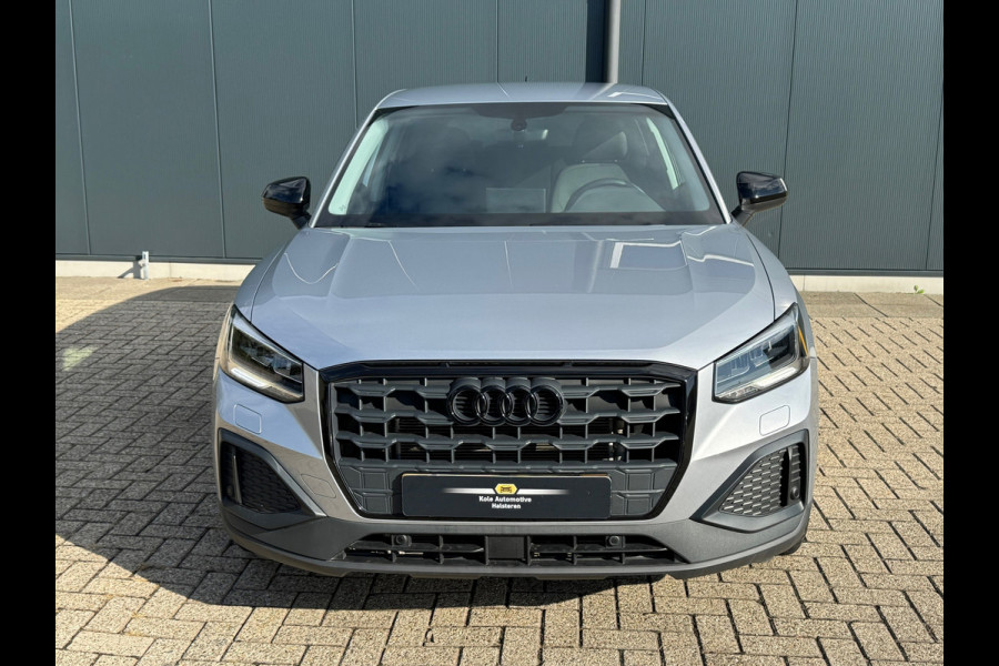 Audi Q2 35 TFSI Pro Line * Navigatie * Cruise Control * Parkeersensoren * 18 inch velgen * Audi Q2 35 TFSI Pro Line * Navigatie * Cruise Control * Parkeersensoren * 18 inch velgen *