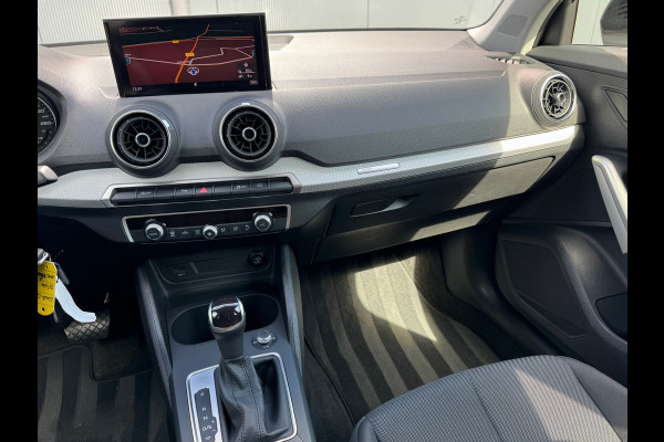 Audi Q2 35 TFSI Pro Line * Navigatie * Cruise Control * Parkeersensoren * 18 inch velgen * Audi Q2 35 TFSI Pro Line * Navigatie * Cruise Control * Parkeersensoren * 18 inch velgen *