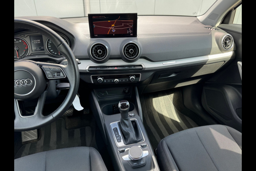 Audi Q2 35 TFSI Pro Line * Navigatie * Cruise Control * Parkeersensoren * 18 inch velgen * Audi Q2 35 TFSI Pro Line * Navigatie * Cruise Control * Parkeersensoren * 18 inch velgen *