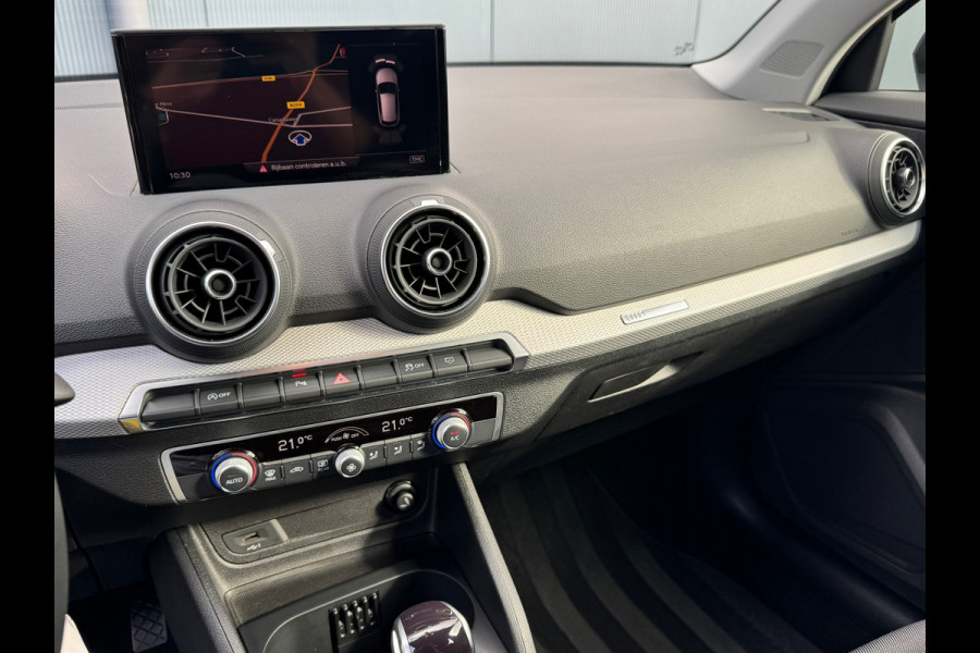 Audi Q2 35 TFSI Pro Line * Navigatie * Cruise Control * Parkeersensoren * 18 inch velgen * Audi Q2 35 TFSI Pro Line * Navigatie * Cruise Control * Parkeersensoren * 18 inch velgen *