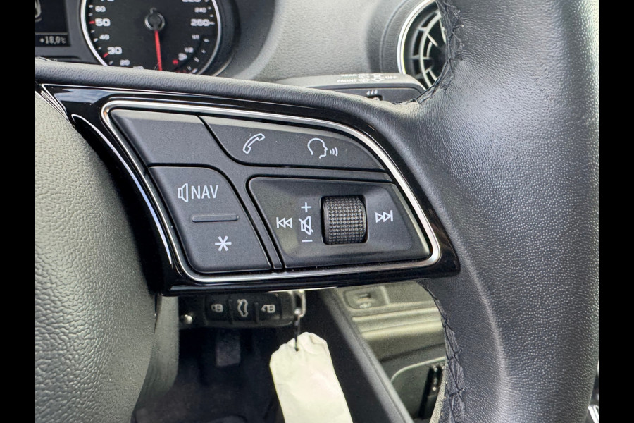 Audi Q2 35 TFSI Pro Line * Navigatie * Cruise Control * Parkeersensoren * 18 inch velgen * Audi Q2 35 TFSI Pro Line * Navigatie * Cruise Control * Parkeersensoren * 18 inch velgen *