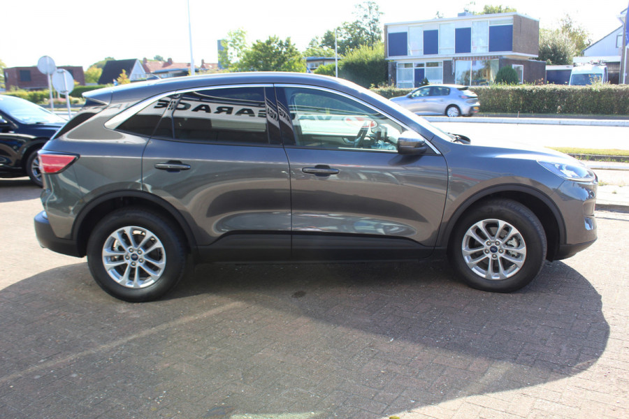Ford Kuga 2.5-225pk PHEV Titanium X Plug-In Hybrid. Fabr. garantie t/m 07-04-2028 ! Slechts 10.000km ! Autm. airco dual, stoel-, stuur- en voorraamverw., LED verl., B&O soundsyst., metallic lak, cruise control, camera, LM wielen, elektr. achterklep en best. stoel etc.