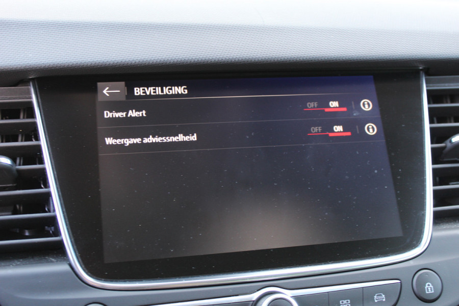 Opel Crossland X 1.2 Turbo 110PK Innovation | Automaat | Trekhaak | BLIS | Navigatie | Winterpack