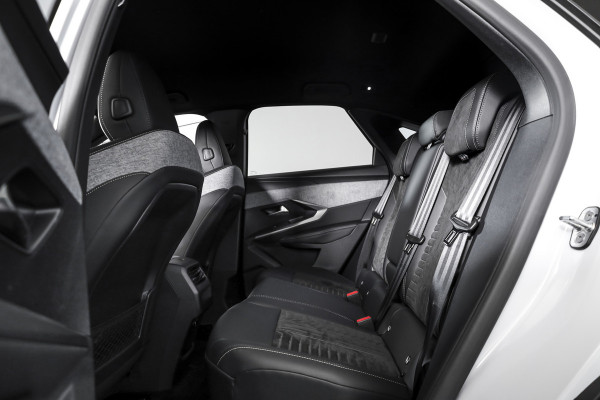 Peugeot 3008 1.2 Hybrid 145 GT | Dig. Cockpit | Adapt. Cruise | Stoel-+stuurverw. | PDC | Camera | NAV+App. Connect | ECC | 19" LM | Afn. Trekhaak | 0026