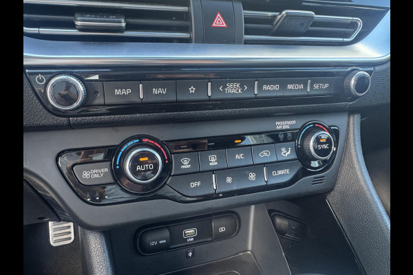 Kia Niro 1.6 GDi Hybrid ExecutiveLine | Nederlandse dealeronderhouden auto "Navigatie | Stoel en stuur verwarming | Stoelventilatie | Schuifkanteldak |
