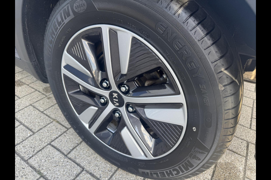 Kia Niro 1.6 GDi Hybrid ExecutiveLine | Nederlandse dealeronderhouden auto "Navigatie | Stoel en stuur verwarming | Stoelventilatie | Schuifkanteldak |