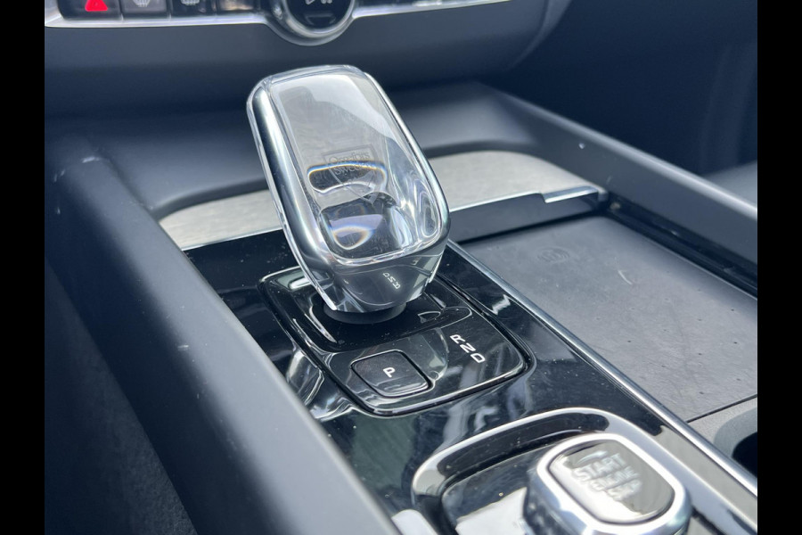 Volvo XC60 2.0 T8 Plug-in hybrid AWD Inscription 455pk | Parking Pack | Stoelverwarming | 2.250kg Trekgewicht