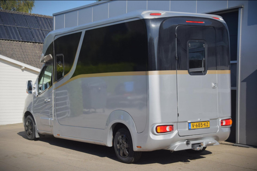 Renault Master T35 2.3 dCi KRISMAR DUBBEL CABINE EN ZADELKAMER (HORSE TRUCKS)