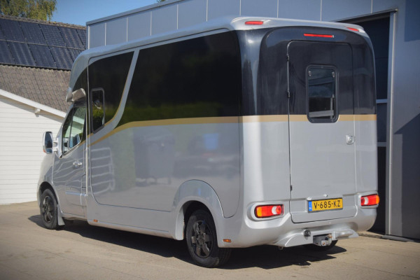 Renault Master T35 2.3 dCi KRISMAR DUBBEL CABINE EN ZADELKAMER (HORSE TRUCKS)