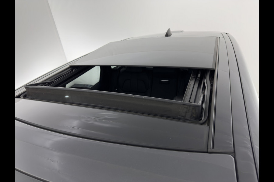 Land Rover Range Rover Sport 3.0 TDV6 HSE Dynamic Aut. *PANO | LUXURY-LEATHER | BI-XENON | MEMORY-PACK | DIGI-COCKPIT | MERIDIAN-AUDIO | CAMERA | NAVI-FULLMAP | HEATED/COOLED-COMFORTSEATS | TOWBAR | PRIVACY-GLASS | CARPLAY | SHIFT-PADDLES |