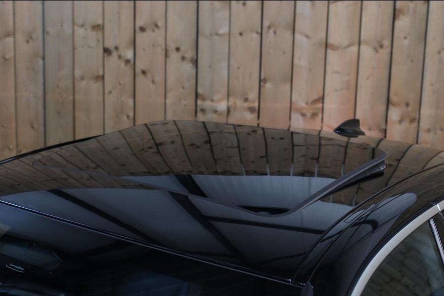BMW 3-serie 330e M-Sport *Schuifdak*H/K*Individual*Comforttoegang*