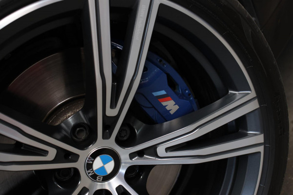 BMW 3-serie 330e M-Sport *Schuifdak*H/K*Individual*Comforttoegang*