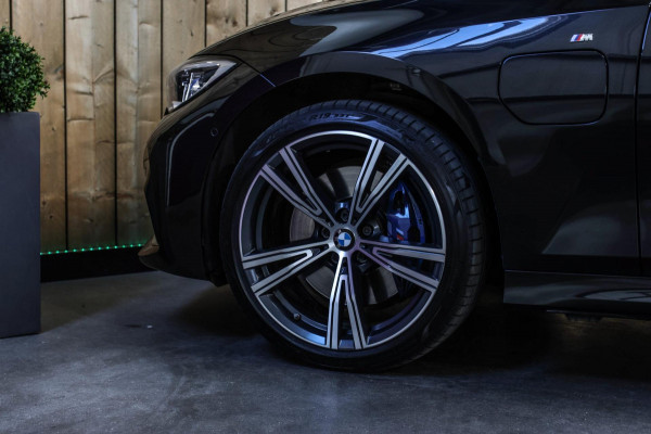 BMW 3-serie 330e M-Sport *Schuifdak*H/K*Individual*Comforttoegang*