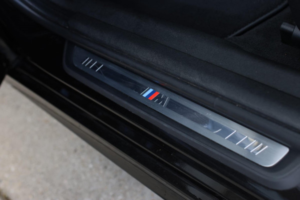 BMW 3-serie 330e M-Sport *Schuifdak*H/K*Individual*Comforttoegang*