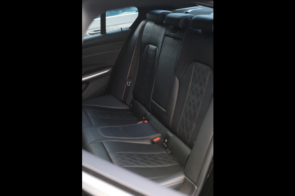 BMW 3-serie 330e M-Sport *Schuifdak*H/K*Individual*Comforttoegang*