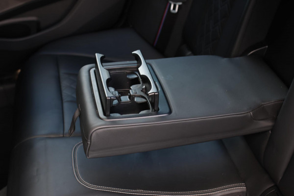 BMW 3-serie 330e M-Sport *Schuifdak*H/K*Individual*Comforttoegang*