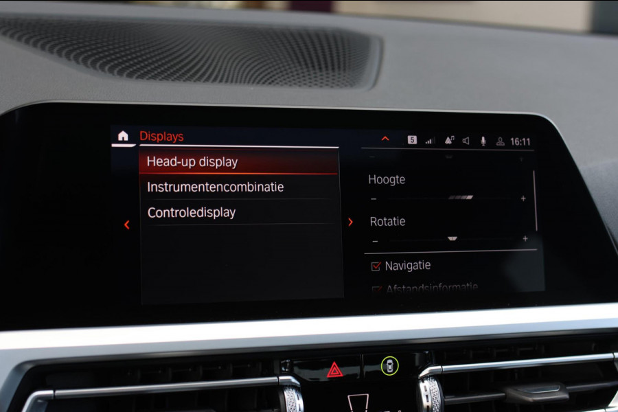 BMW 3-serie 330e M-Sport *Schuifdak*H/K*Individual*Comforttoegang*