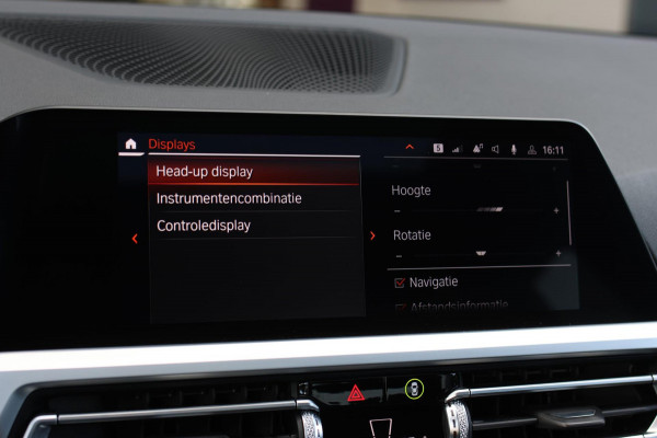 BMW 3-serie 330e M-Sport *Schuifdak*H/K*Individual*Comforttoegang*