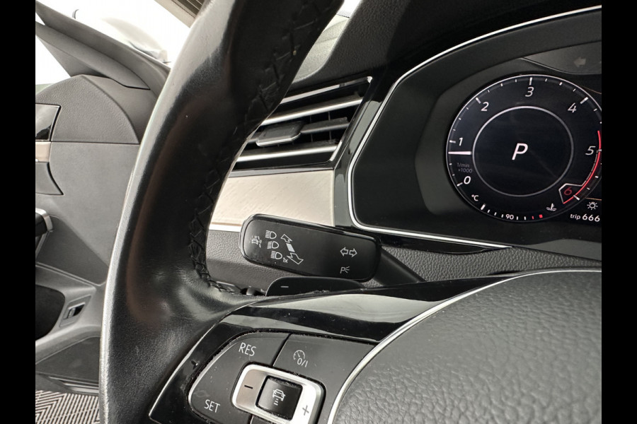 Volkswagen Arteon 2.0 TDI Elegance Business (INCL-BTW) Aut. *PANO | LEATHER-ALCANTARA | FULL-LED | DIGI-COCKPIT | CAMERA | KEYLESS | NAVI-FULLMAP |  ADAPTIVE-CRUISE | PRIVACY-GLASS | HEATED-COMFORTSEATS | 19''ALU*