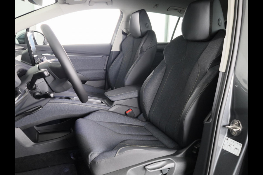 Škoda Elroq 85 Business Edition Tour 286 pk | Business Upgrade Pakket - CLEVER | Wegklapbare trekhaak | Bagage scheidingsnet