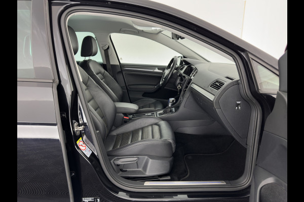 Volkswagen e-Golf E-DITION (INCL.BTW) *HEAT-PUMP | LUXURY-LEATHER | FULL-LED | DIGI-COCKPIT | NAVI-FULLMAP | HEATED-SPORTSEATS | CAMERA | DAB+ | AMBIENT-LIGHT | 16''ALU*