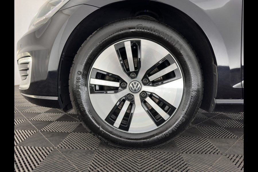 Volkswagen e-Golf E-DITION (INCL.BTW) *HEAT-PUMP | LUXURY-LEATHER | FULL-LED | DIGI-COCKPIT | NAVI-FULLMAP | HEATED-SPORTSEATS | CAMERA | DAB+ | AMBIENT-LIGHT | 16''ALU*