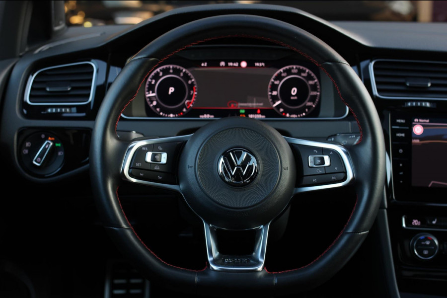 Volkswagen Golf 2.0 TSI GTI Performance *Pano*DCC*Dynaudio*Camera*Standkachel*