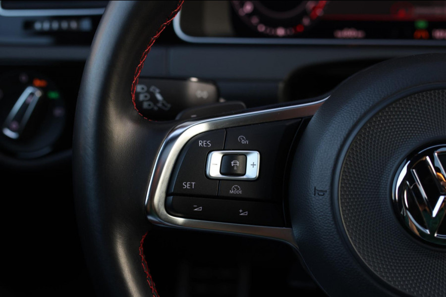 Volkswagen Golf 2.0 TSI GTI Performance *Pano*DCC*Dynaudio*Camera*Standkachel*