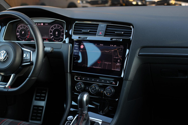 Volkswagen Golf 2.0 TSI GTI Performance *Pano*DCC*Dynaudio*Camera*Standkachel*