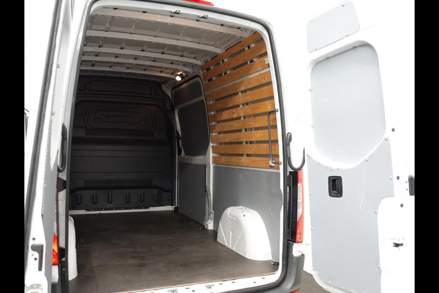 Mercedes-Benz Sprinter 211 CDI L2H2 Aut-9 FWD Airco Cruise Control Navi MBUX Camera PDC VA