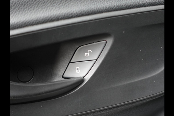 Mercedes-Benz Sprinter 211 CDI L2H2 Aut-9 FWD Airco Cruise Control Navi MBUX Camera PDC VA