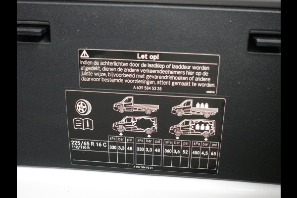 Mercedes-Benz Sprinter 211 CDI L2H2 Aut-9 FWD Airco Cruise Control Navi MBUX Camera PDC VA