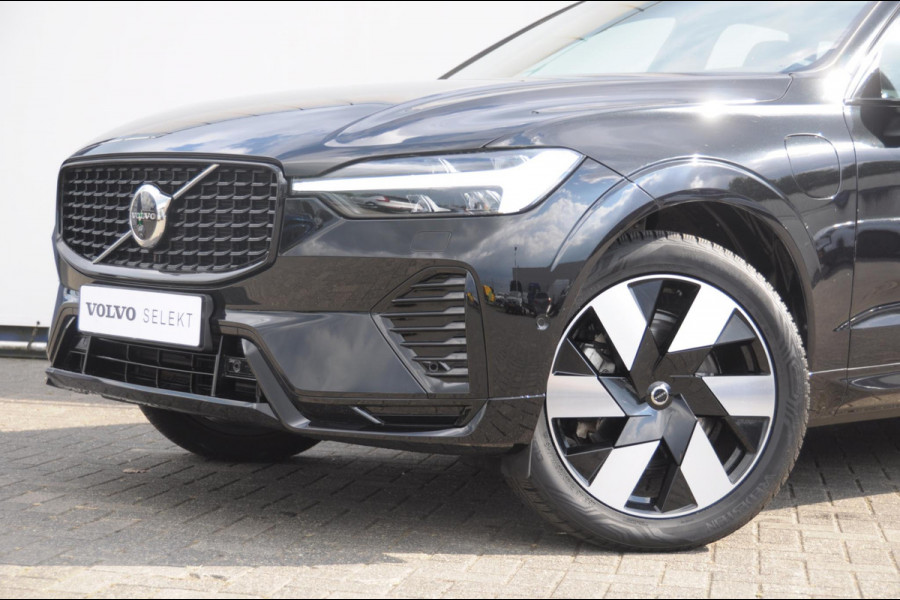 Volvo XC60 T6 350PK Automaat AWD Ultra Dark Trekhaak / BLIS / Harman Kardon audio / Head-up display / Harman Kardon audio / Panoramadak / BLIS / Elektrisch bedienbare voorstoelen / Memory seats / Verwarmbare stoelen / Keyless entry /