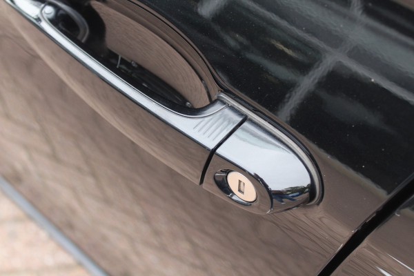 BMW 3 Serie Touring 330i M Sport Edition / M Performance / Trekhaak / Panoramadak / 360Camera / Leder / 19'' / Head-up / Navigatie / Harman Kardon / Stoelverwarming / DAB / Cruise Control